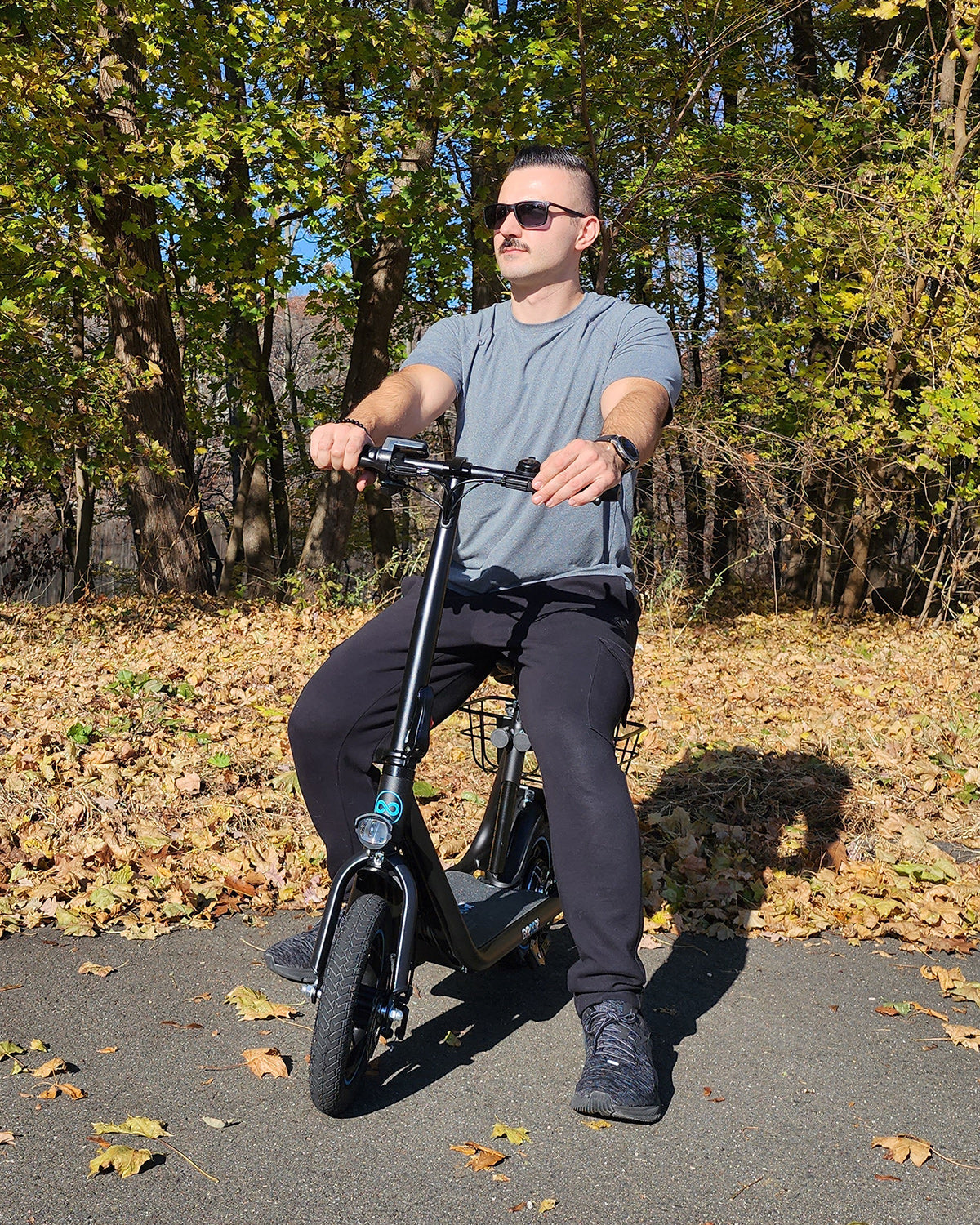 Gyroor C1 Electric Scooter With Seat & Carry Basket - Gyroor